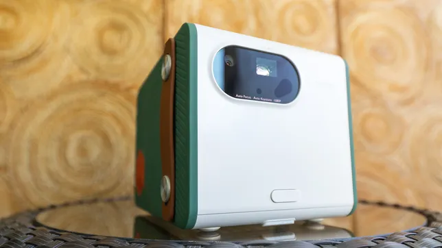 BenQ GS50 portable projector review: Little lunchbox of light